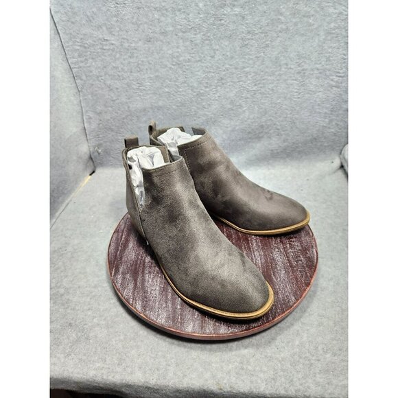 Gray Womens Suede Ankle Boots With Wooden Block Heel & Side Zipper - Picture 1 of 13